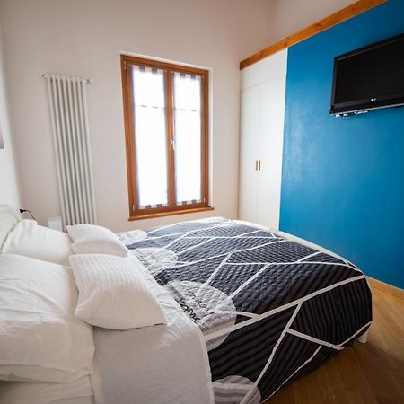 Appartamento Lago Blu มาแนร์บา เดล การ์ดา ภายนอก รูปภาพ