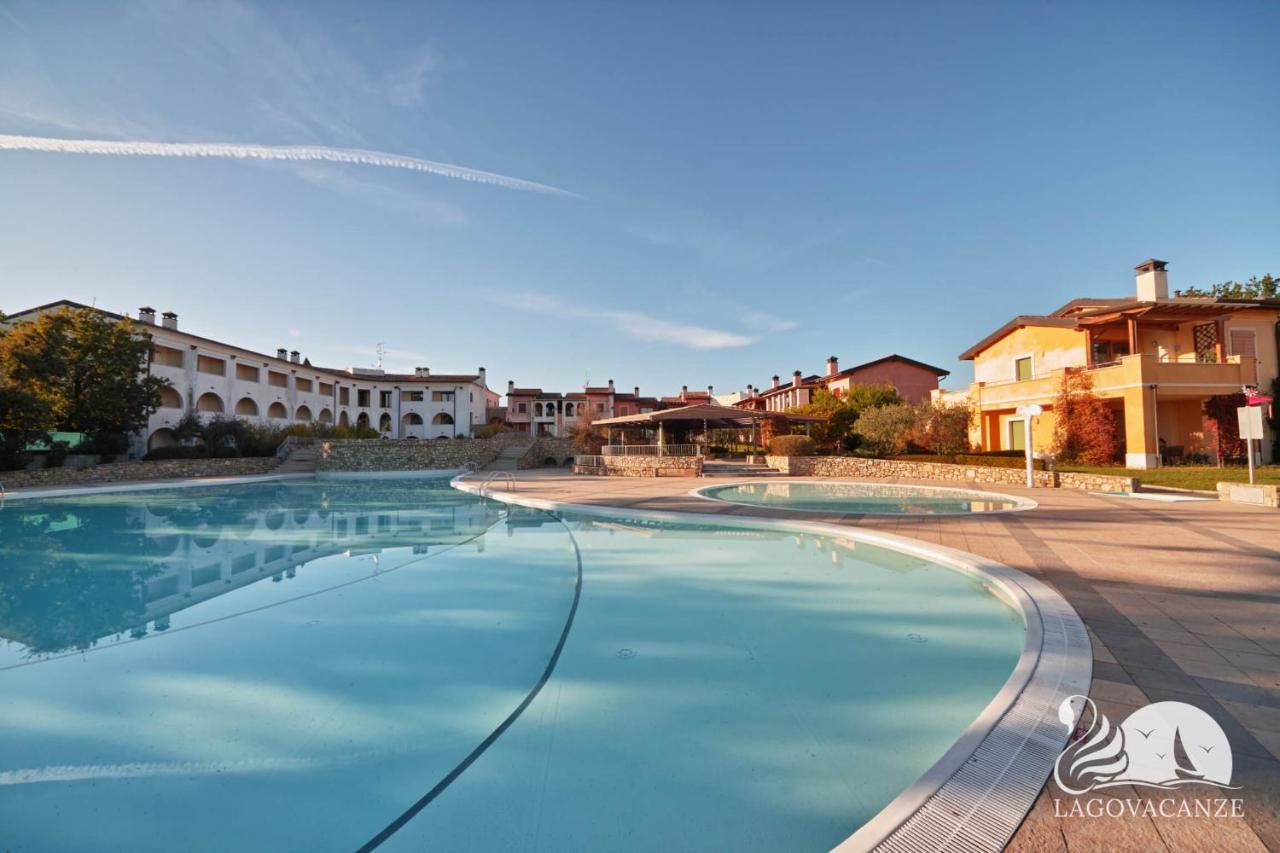 Appartamento Lago Blu มาแนร์บา เดล การ์ดา ภายนอก รูปภาพ