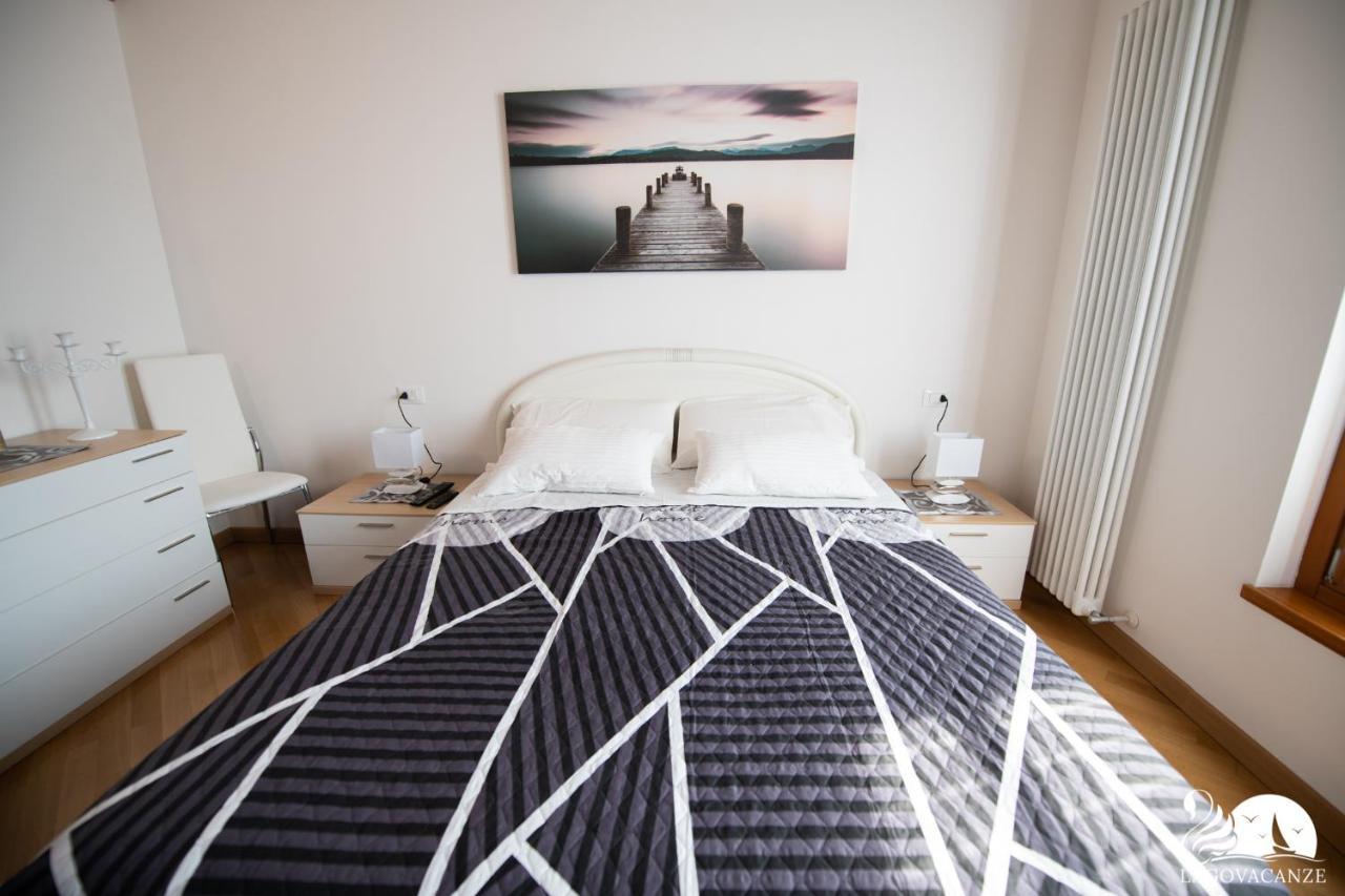 Appartamento Lago Blu มาแนร์บา เดล การ์ดา ภายนอก รูปภาพ
